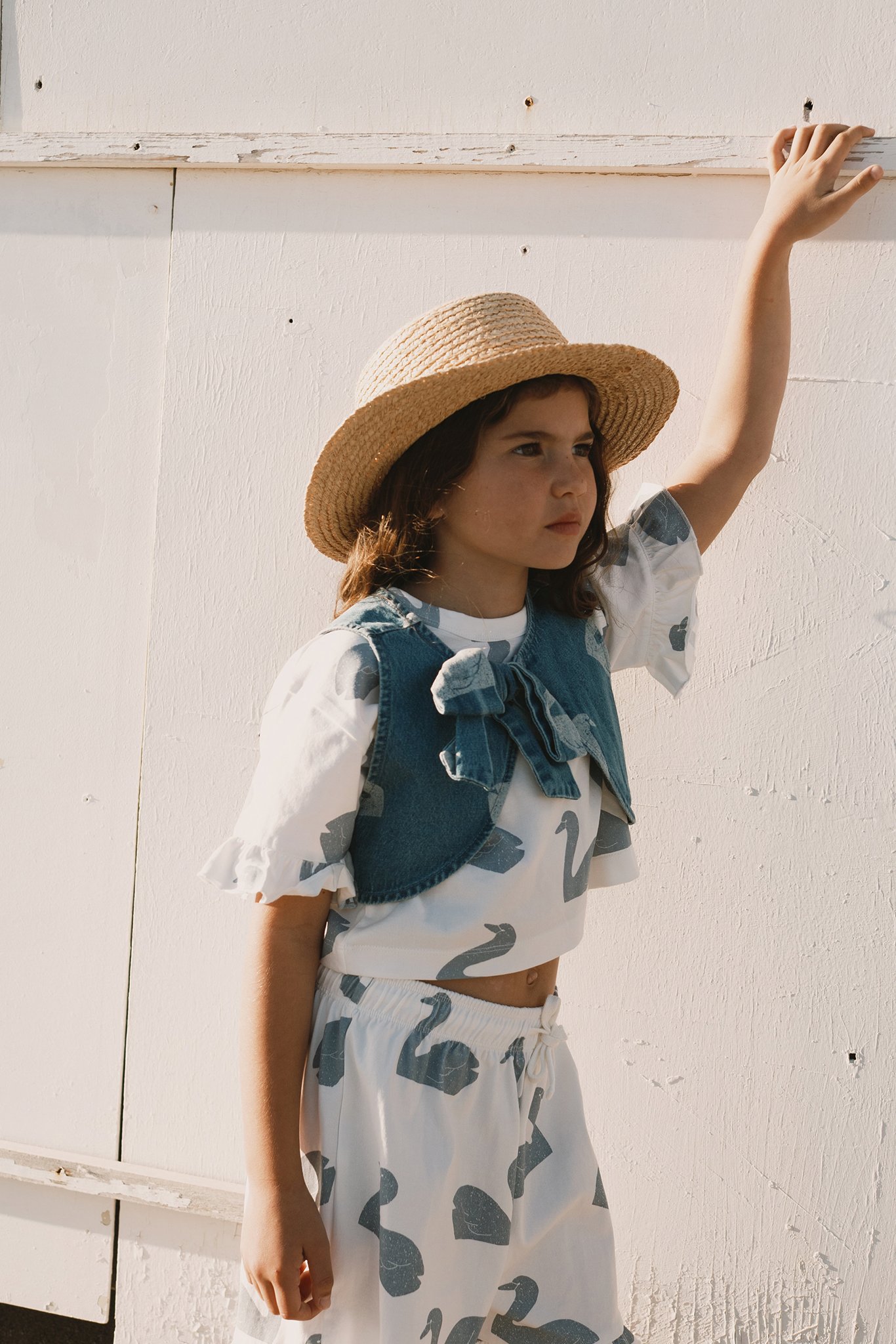 BIG SWANS KNITTED CROP TEE *off-white*