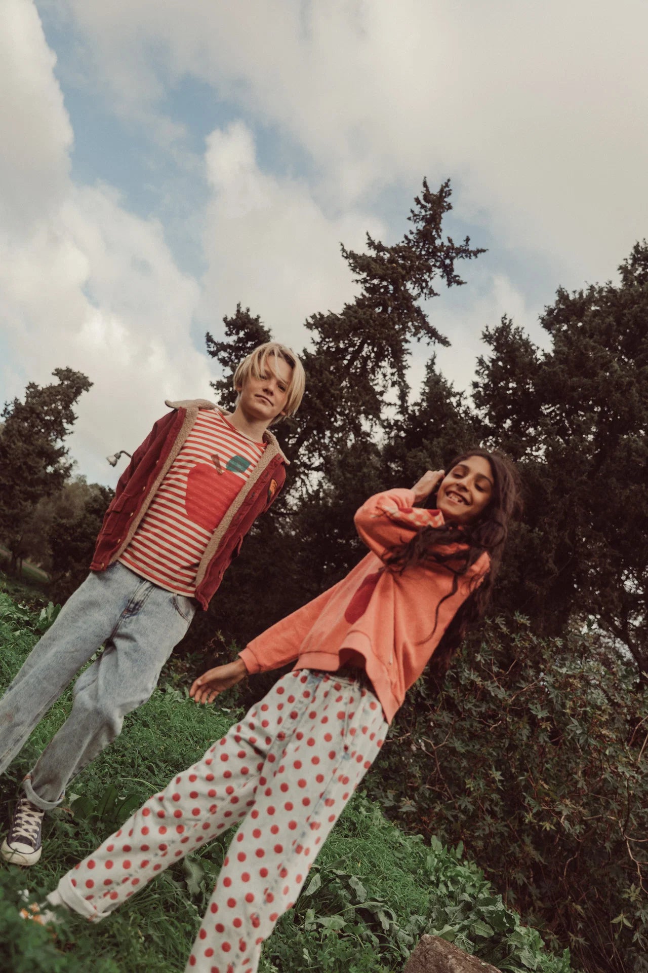 Piupiuchick oversize t-shirt | red & ecru stripes w/ apple print